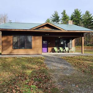 An Adirondack Getaway Konuk evi Keeseville Exterior photo