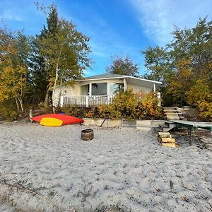 Ntj Moose Lake Cabin Otel Bonnyville Exterior photo