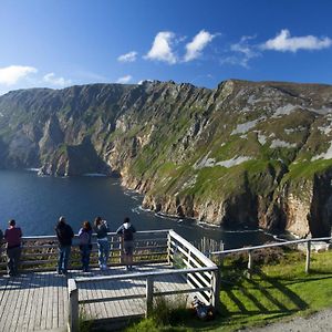 Glencolumbkille House - Self Catering Rooms Exterior photo