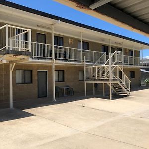 Unit 5 Pattison Daire Emu Park Exterior photo