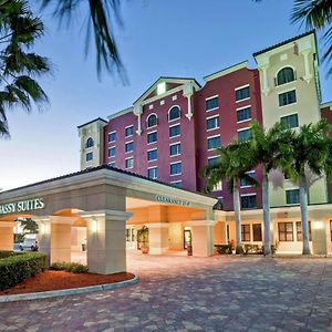 Embassy Suites Fort Myers - Estero Exterior photo