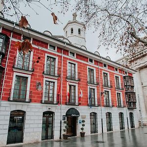 Zenit El Coloquio Otel Valladolid Exterior photo