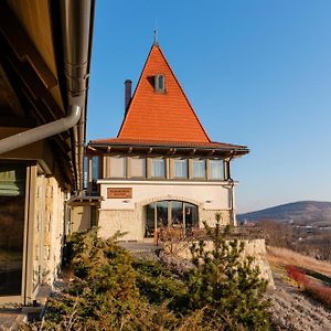 Harmonia Mundi Otel Vlaha Exterior photo