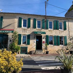 Auberge Du Porche Otel Blaye Exterior photo