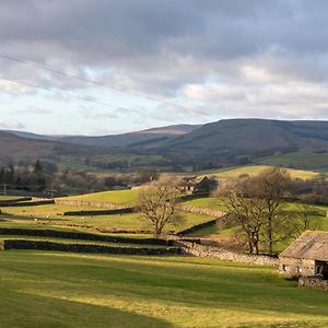 The Barn At The Grange Villa Hawes Exterior photo