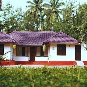 Bhumi Villa Pulpally Exterior photo