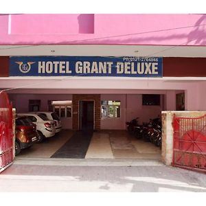 Hotel Grant Deluxe, Meerut Exterior photo