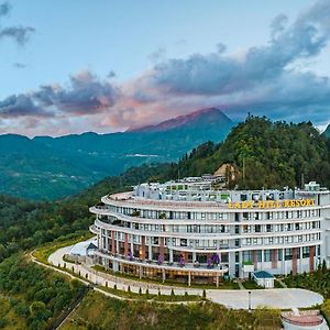 Lady Hill Sapa Resort Exterior photo