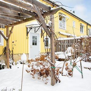 Retro Retreat With Modern Comforts Stokholm Exterior photo