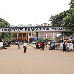 Rail Nest Otel Kharagpur Exterior photo