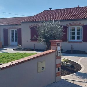 Chambre D'Hote Chez Mimidid Daire Le Landreau Exterior photo