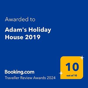 Adam'S Holiday House 2019 Villa Karianí Exterior photo