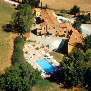 Ground Floor Apartment With Pool View Gazebo Pievescola Exterior photo