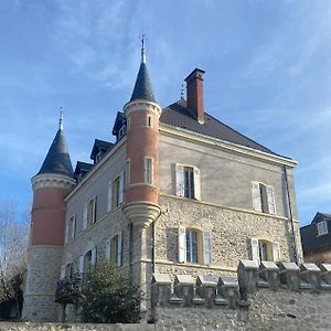 Chateau De Saint-Genix Otel Exterior photo