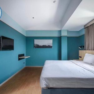 Mybed Chonburi Otel Exterior photo