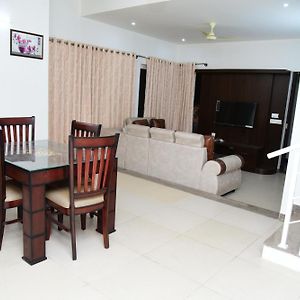 Private Rooms In Villa Bagalur Exterior photo