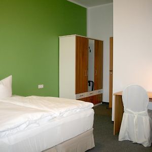 Lindencafe Luckenwalde Otel Room photo