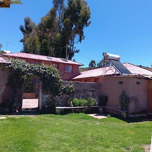 Taquile Familia Celso Otel Huillanopampa Exterior photo