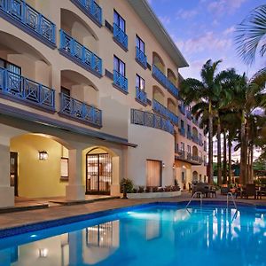 Courtyard By Marriott Port Of Spain Otel Exterior photo