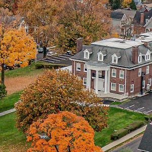 The Grandeur Estate Otel Greensburg Exterior photo