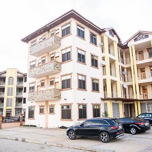 Flat In Kumasi Daire Exterior photo