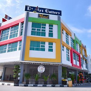 D' Art Gallery Hotel Seri Iskandar Exterior photo