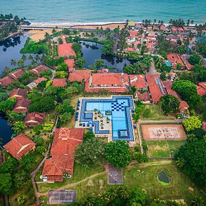 Club Palm Bay Otel Marawila Exterior photo