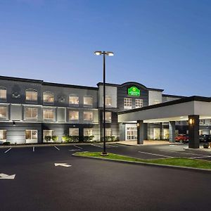 La Quinta By Wyndham Mt. Laurel - Philadelphia Otel Mount Laurel Exterior photo