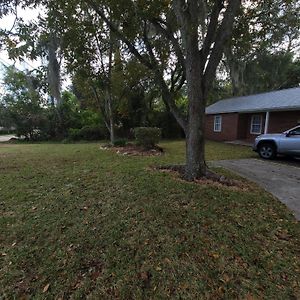 One Unit Of A Fully Renovated Duplex Near Fsu Daire Tallahassee Exterior photo
