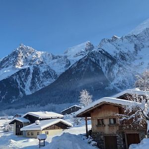 Les Alpages - Newly Renovated - 2Bed - Equipment Storage - Mont-Blanc Views Daire Les Houches Exterior photo