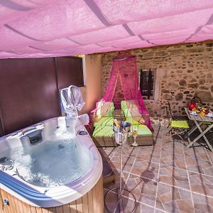 Gite Avec Jacuzzi Privatif Dans Un Mas Provencal Daire Les Fumades-Les Bains Exterior photo