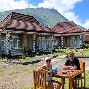 Villa Joglo Sembalun Ceria Sembalunlawang Exterior photo