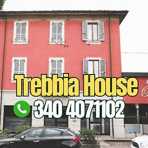 Trebbia House Daire Piacenza Exterior photo