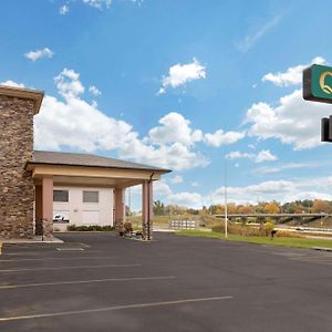 Quality Inn Newton At I-80 Exterior photo