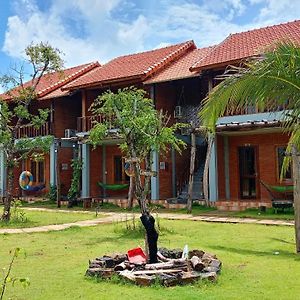 Sunny Eco Lodge Cát Tiên Exterior photo