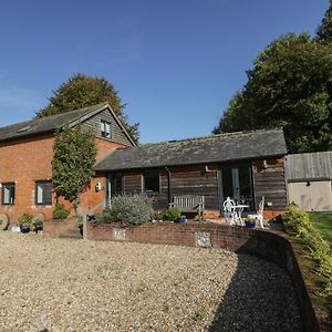 The Dunnitmanor Farm Villa Salisbury Exterior photo