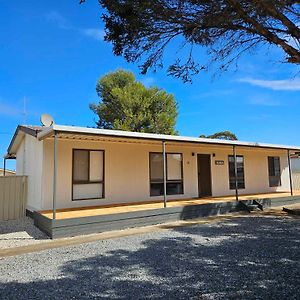 Karoa Villa Wallaroo Exterior photo