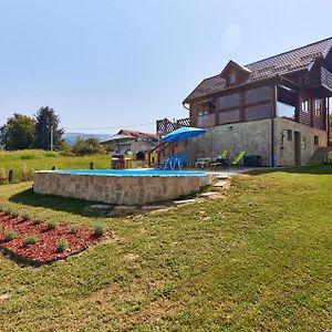 Nice Home In Pustodol With Heated Swimming Pool Exterior photo