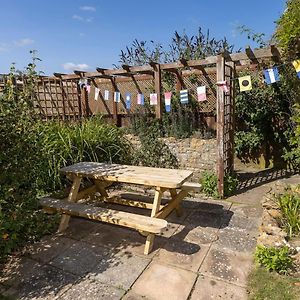 Big Sky At Hive Beach Villa Burton Bradstock Exterior photo