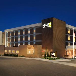 Home2 Suites By Hilton Menomonee Falls Milwaukee Exterior photo