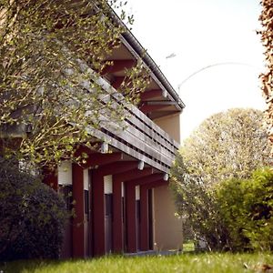 Kyriad Chalons-En-Champagne - Saint-Martin Otel Exterior photo