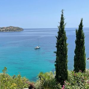 Villa Nafsika Stunning View On The Aegean Sea Agioi Apostoloi  Exterior photo