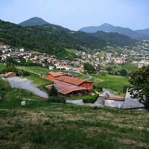 Agriturismo Podere Cavaga Lago D'Iseo Agribio Winery Otel Foresto Sparso Exterior photo