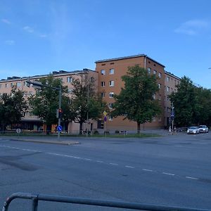 Riia 10, 2-Bedroom Apartment - 2 Big Beds 1 Extra Bed-Parking Free Tartu Exterior photo