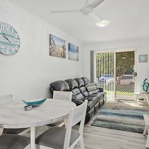 Sand And Sea 1 - Opposite Sawtell'S Main Beach & Steps To Cafes, Restaurants & Boutiques! Daire Exterior photo