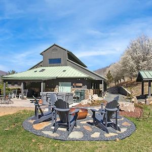 Bluff View Farm Villa West Jefferson Exterior photo