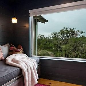 Jumping Goat Ranch-Treehouse Amazing View Daire Fredericksburg Exterior photo