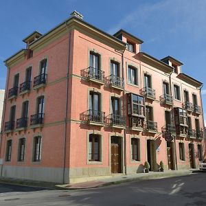 La Casona De Lazurtegui Otel Ribadeo Exterior photo