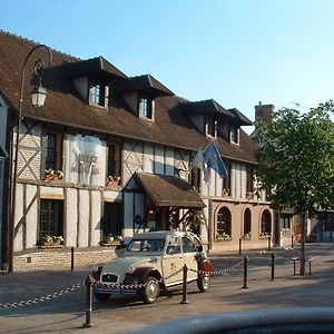 Auberge Du Cheval Blanc - Teritoria Otel Selles-Saint-Denis Exterior photo