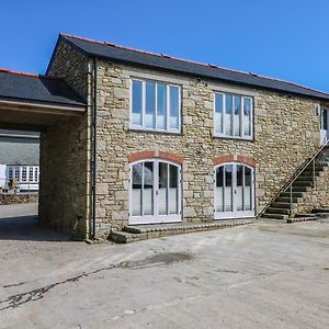 Dexter Villa Penryn Exterior photo